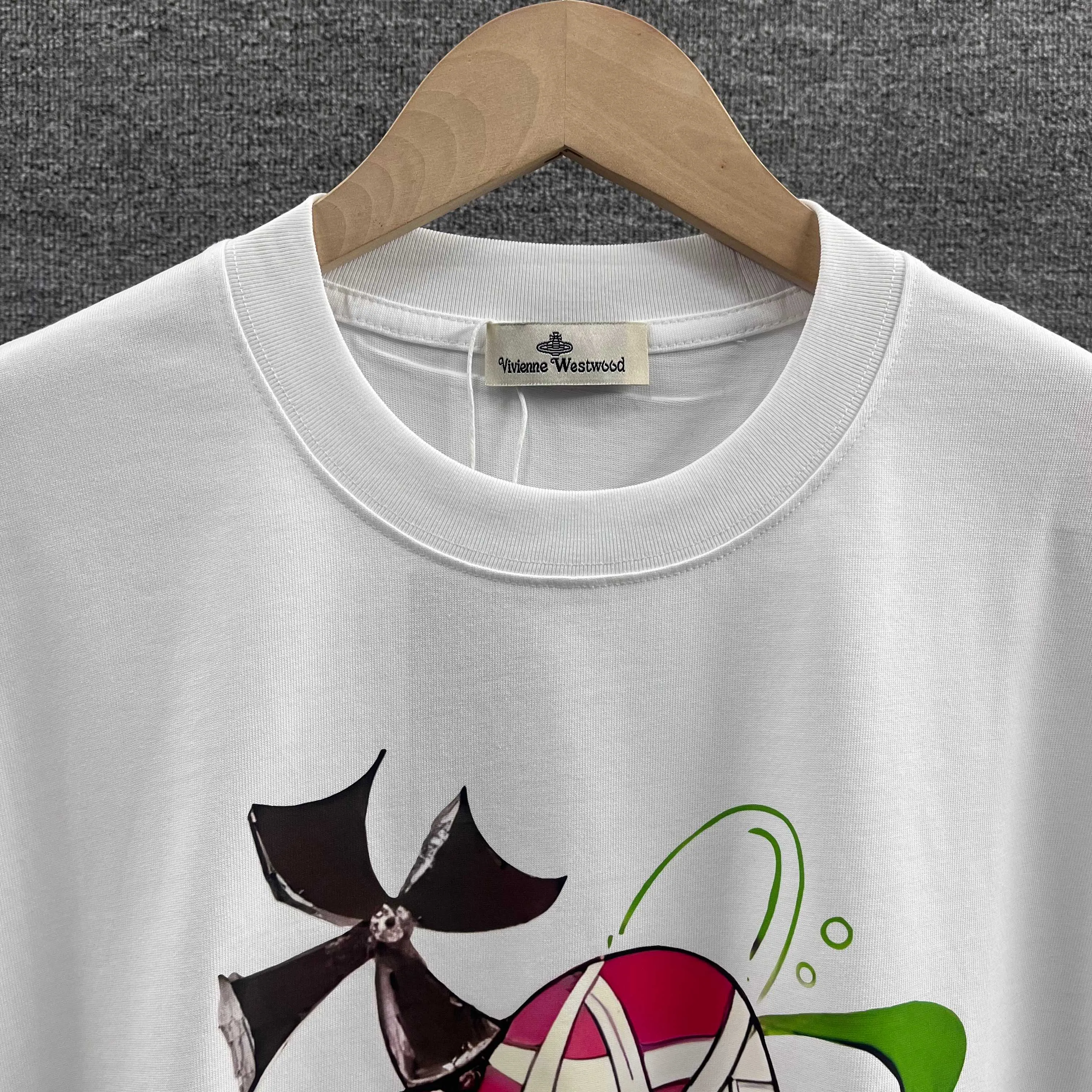Queen Mother 2026 spring and summer exclusive New Arrival short-sleeved T-shirt Classic personalized logo three-dimensional printing, customized double yarn plain cotton fabric short-sleeved T-shirt with complete three labels, same style color for men and women, White Gray Size: S (90-130 catties) M (120-150 catties) L (140-165 catties) XL (160-180 catties) XXL (180 catties)